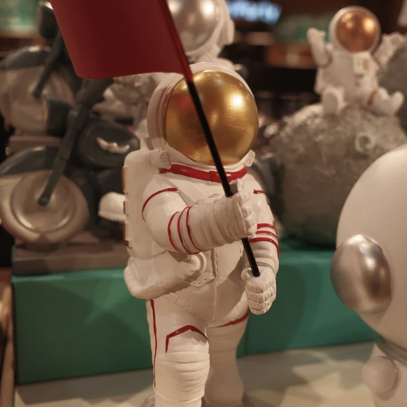 宇航员人偶